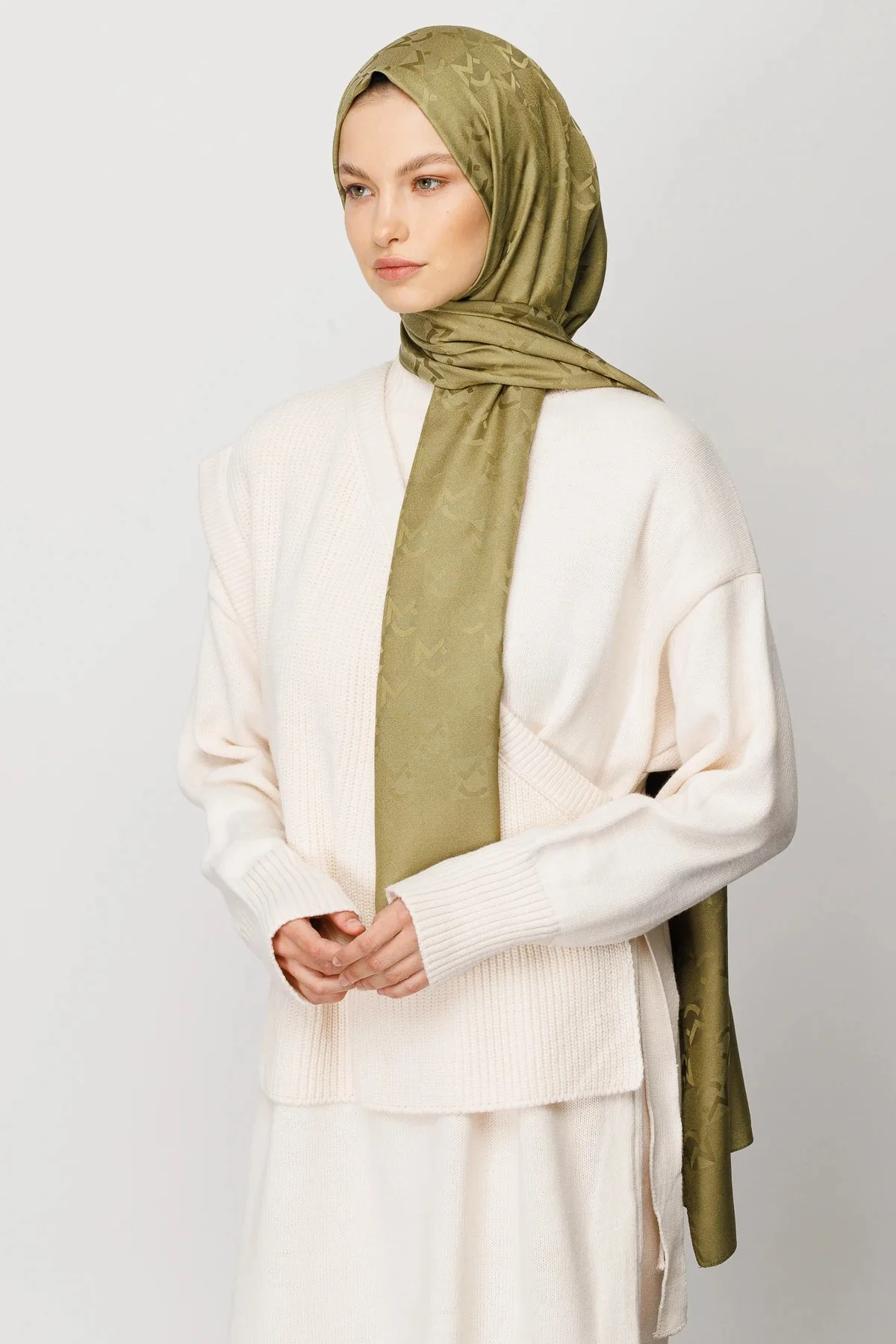 Soft Yeşil Mc Desen Jakar Şal · Monogram Jakar