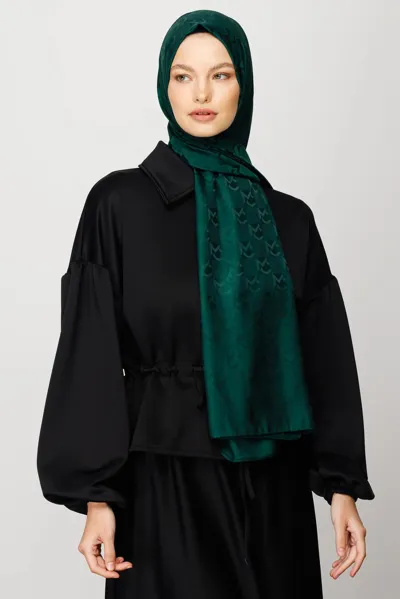 Zümrüt Mc Desen Jakar Şal · Monogram Jakar