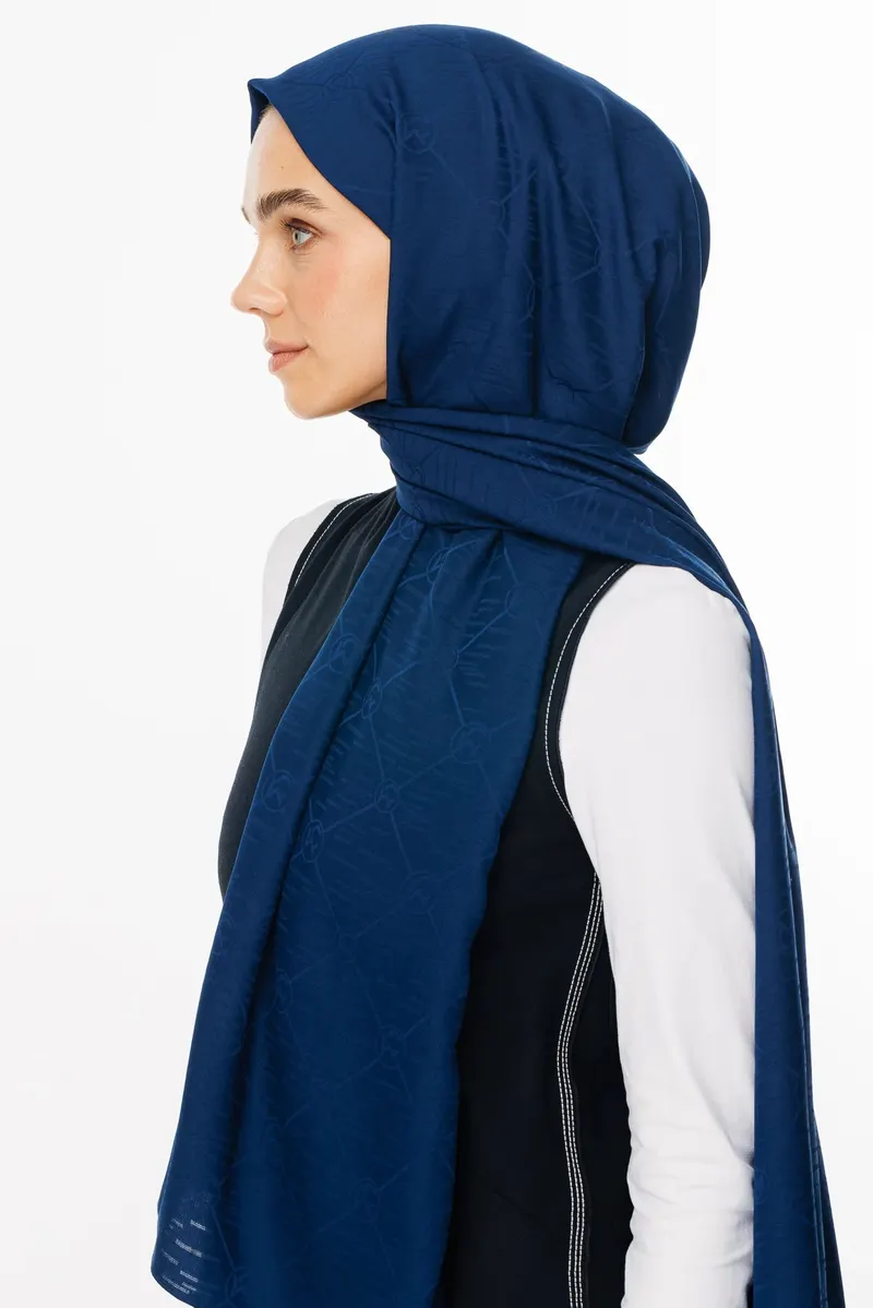 Lacivert Moon Is Desen Jakar Şal · Monogram Jakar