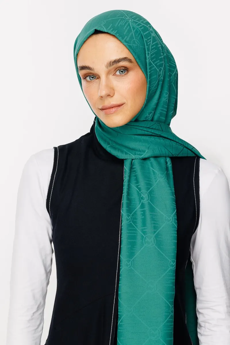 Mint Yeşili Moon Is Desen Jakar Şal · Monogram Jakar