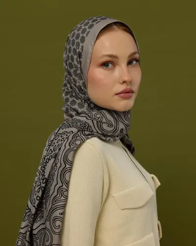 Krem & Gece Bala Hatun Desen Şal - 68