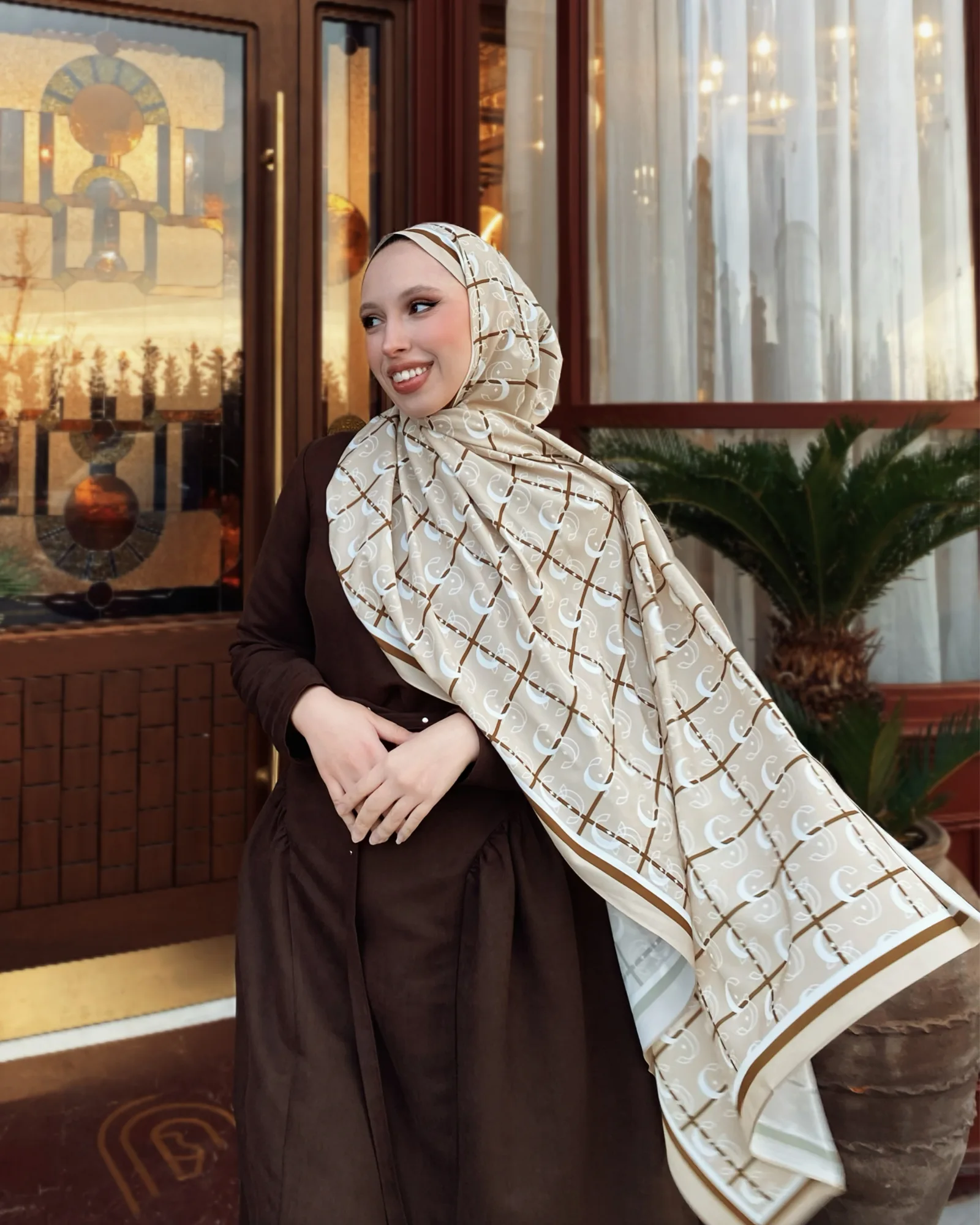 Bej Royal Vual İpek Şal