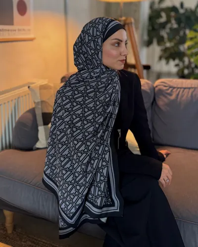 Siyah Signature Vual İpek Şal