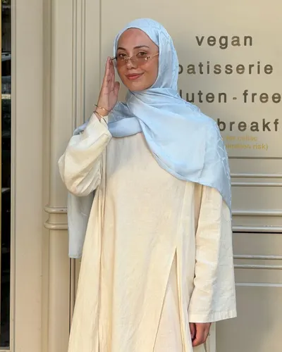 Bebe Mavi Imannoor