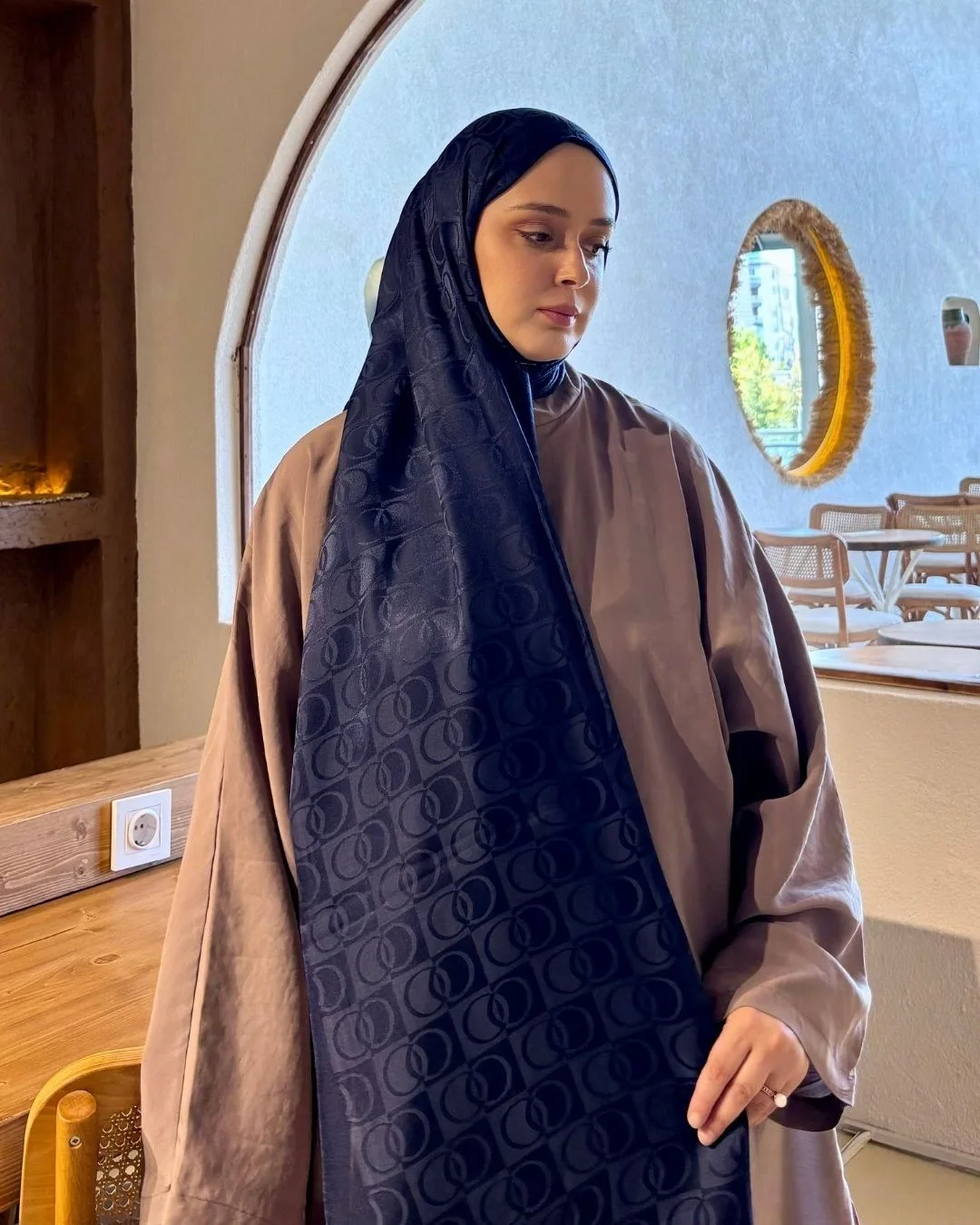 Lacivert Imannoor Küçük Dama Desen Pamuk Jakar Şal · Lacivert Küçük