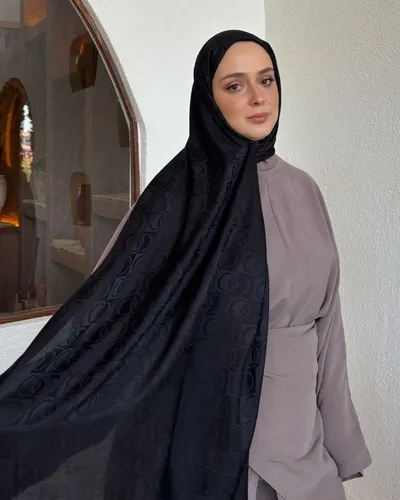 Siyah Imannoor Küçük Dama Desen Pamuk Jakar Şal · Siyah  Küçük