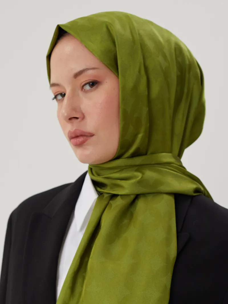 Yosun Rise Desen Jakar Şal · İpeksi Jakar