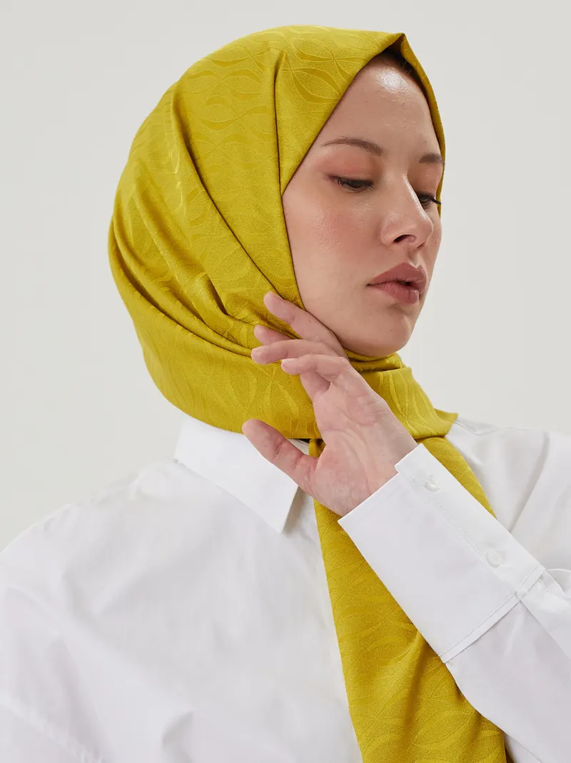 Olive Yeşili Shine Desen Jakar Şal · İpeksi Jakar