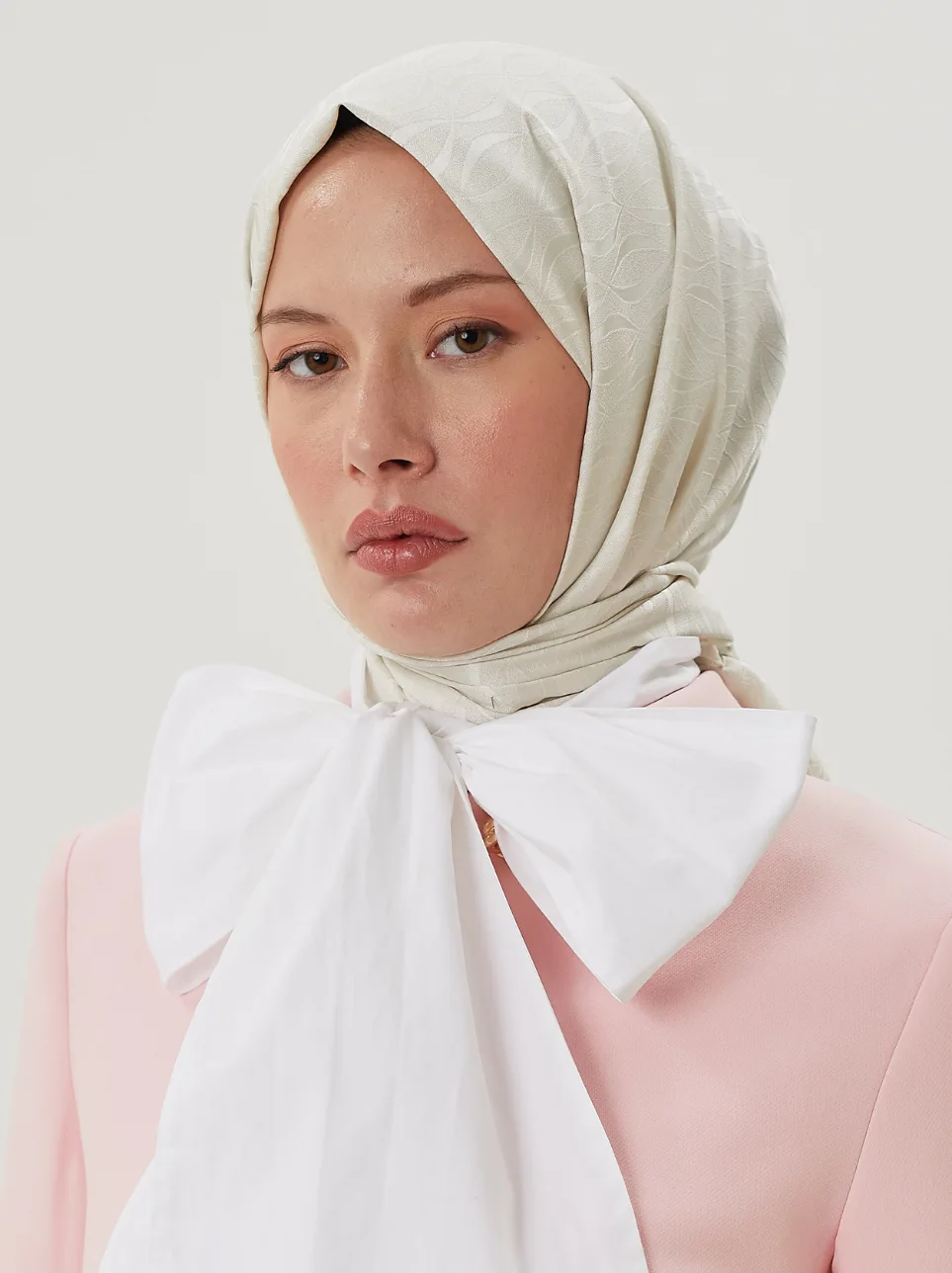 Taş Shine Desen Jakar Şal · İpeksi Jakar
