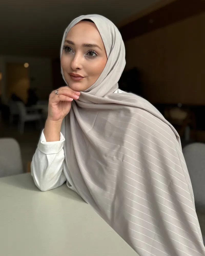 Bej Minima Desen Kore Medine İpeği Şal