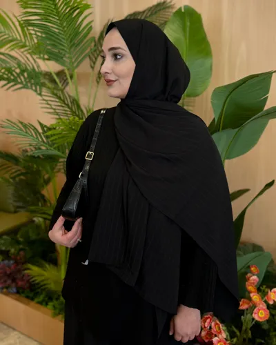 Siyah