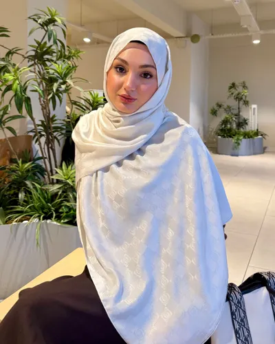 Taş Damier Desen Jakar Şal · İpeksi Jakar