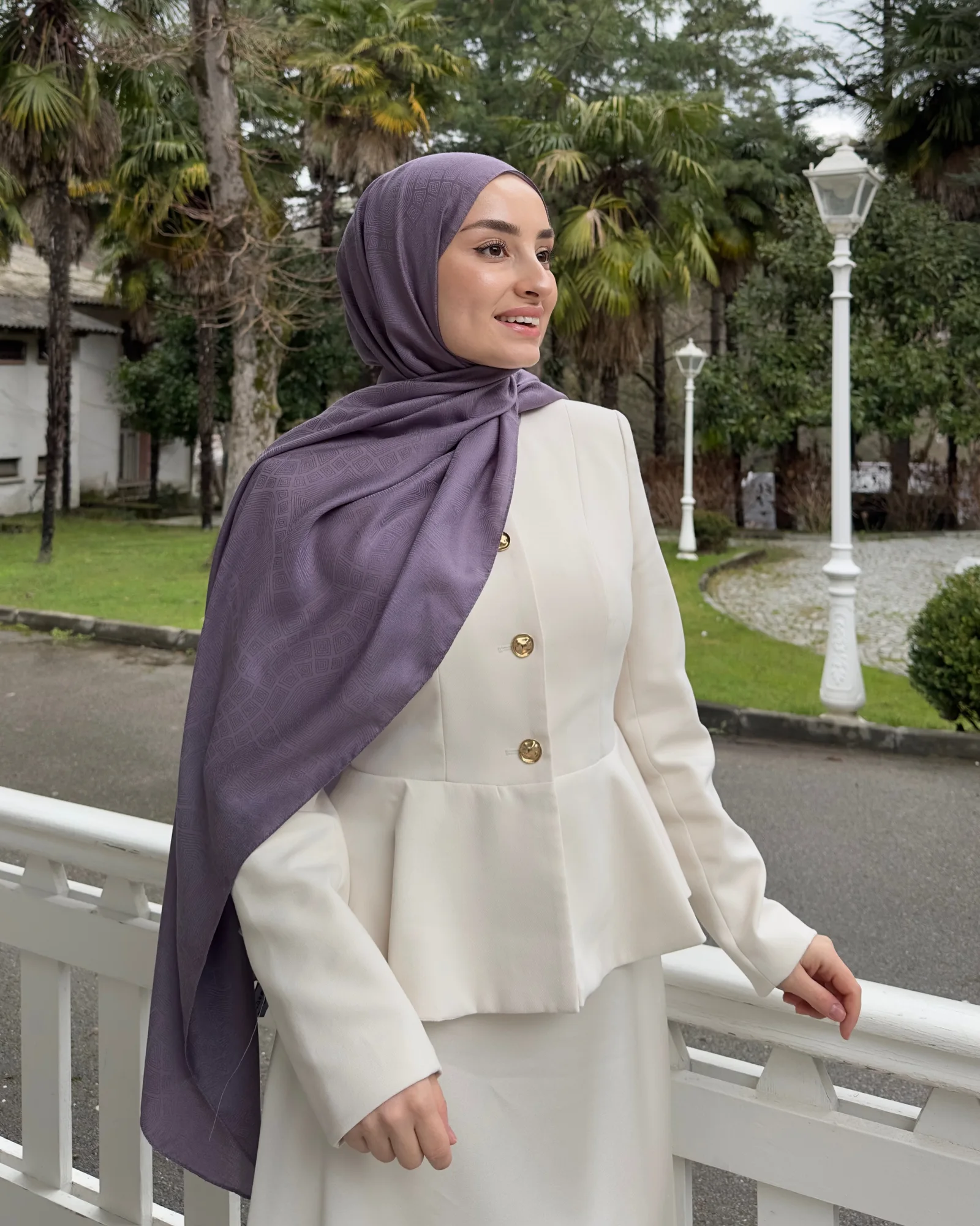 Lila Döngü Desen Jakar Şal · İpeksi Jakar