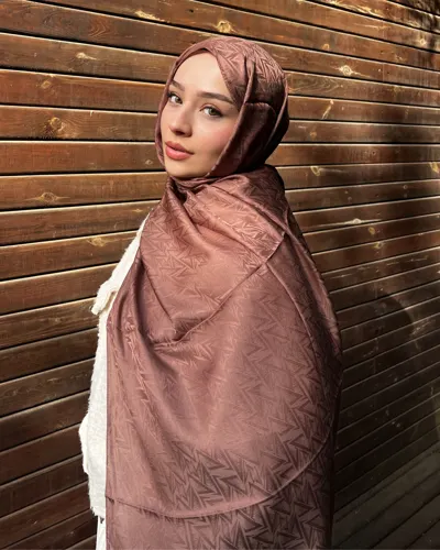 Tozlu Kahve Triya Desen Jakar Şal · İpeksi Jakar