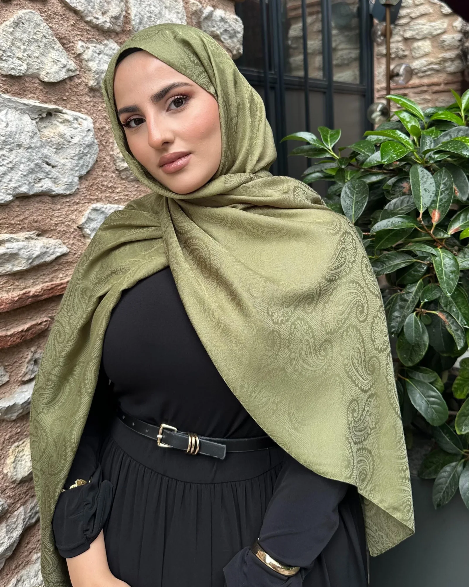 Haki Rumi Desen Jakar Şal · İpeksi Jakar