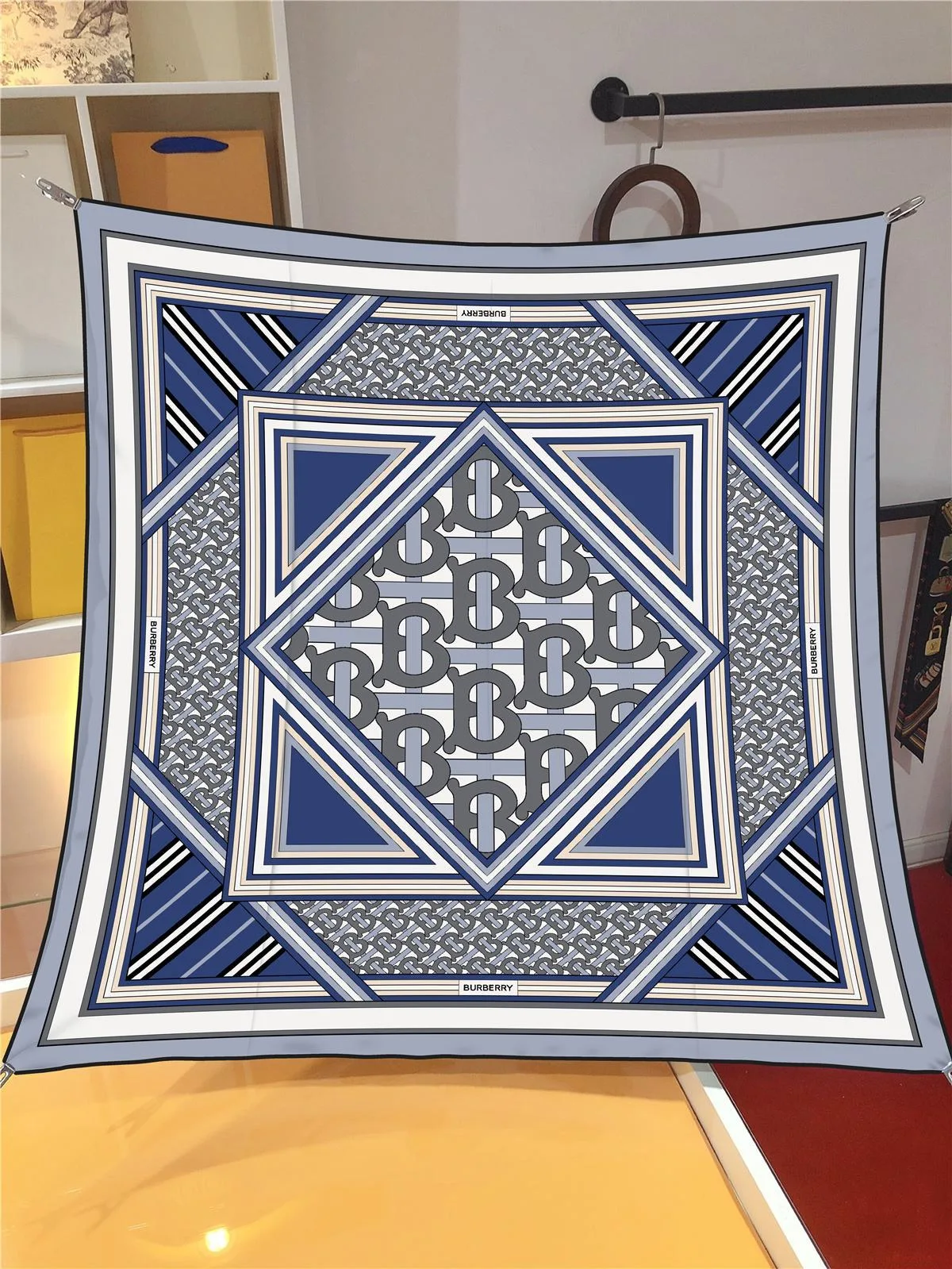 İthal İndigo B Desen Twill İpek Eşarp