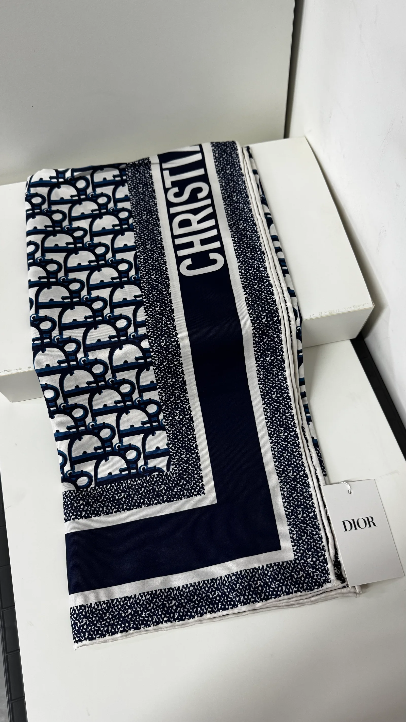 İthal Lacivert CD Monogram Desen Twill İpek Eşarp