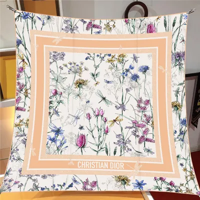 İthal Pastel Turuncu D Flower Desen Twill İpek Eşarp