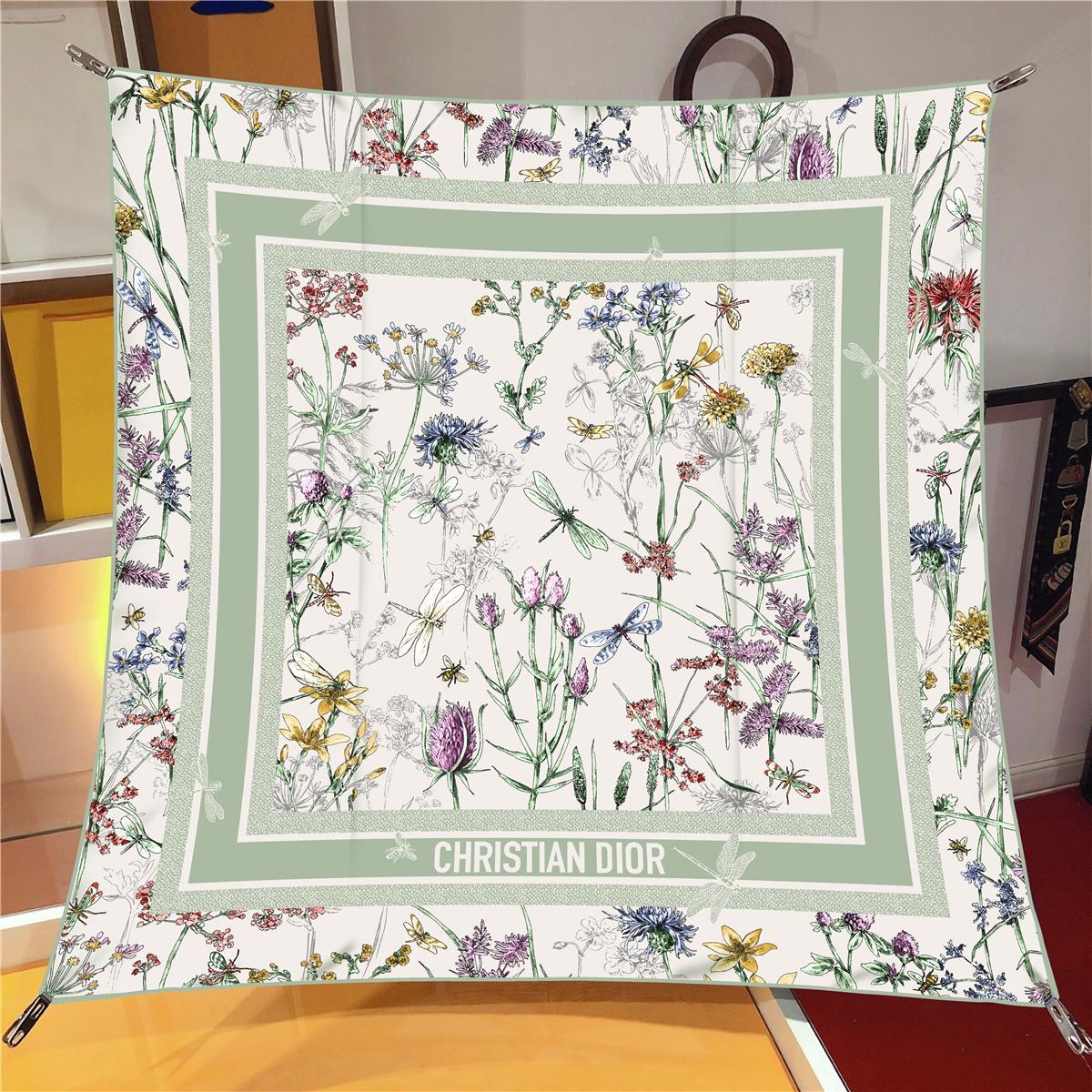 İthal Pastel Yeşil D Flower Desen Twill İpek Eşarp