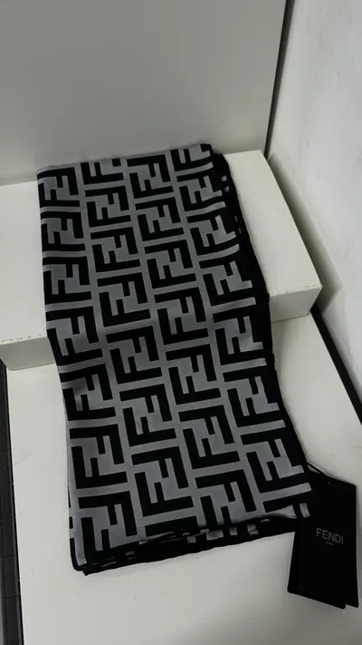 İthal Gri F Desen Twill İpek Eşarp