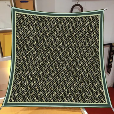 İthal Soft Yeşil & Haki F Kilit Desen Twill İpek Eşarp