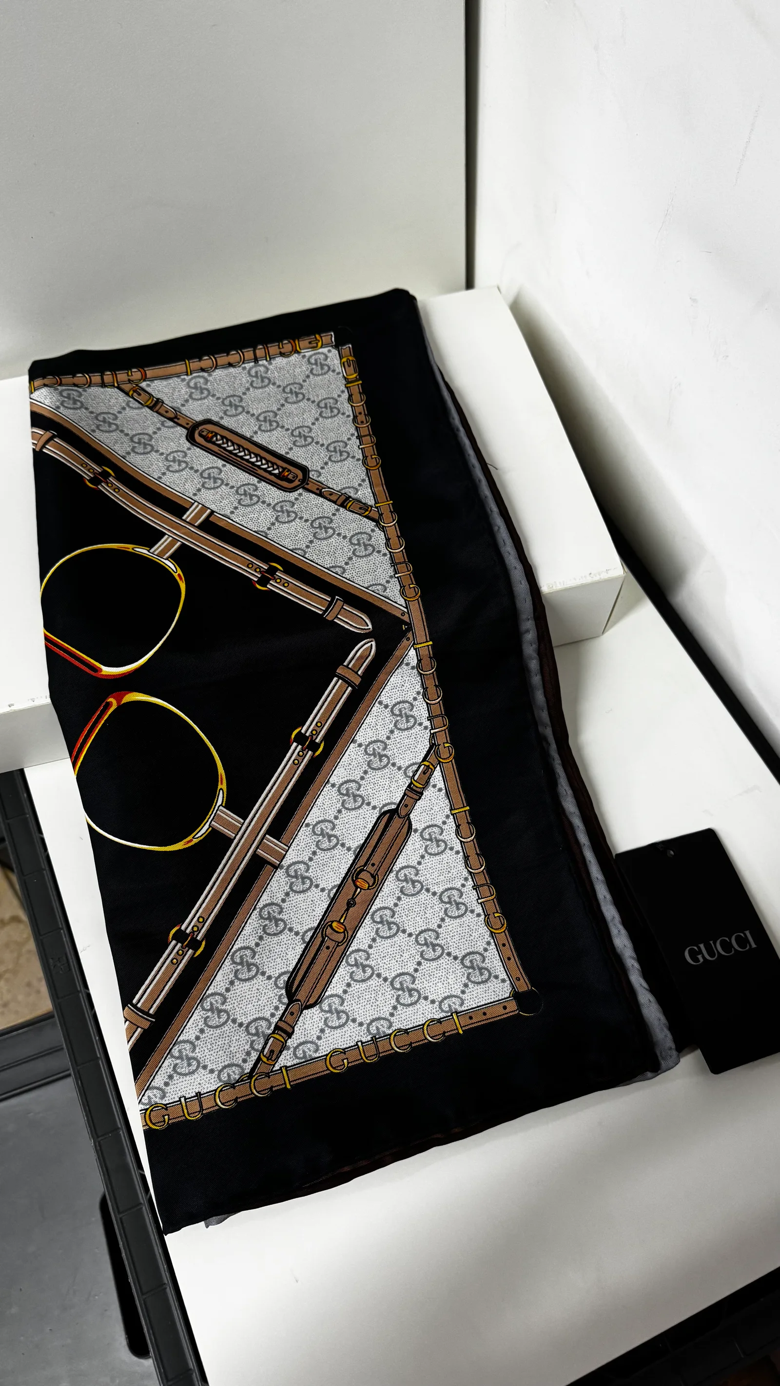 İthal Siyah & Koyu Vizon G Belt Desen Twill İpek Eşarp