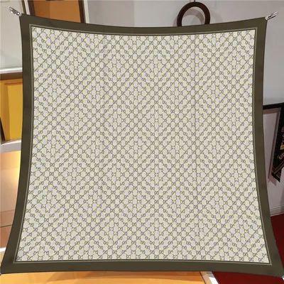 İthal Koyu Vizon & Taş G Arı Desen Twill İpek Eşarp