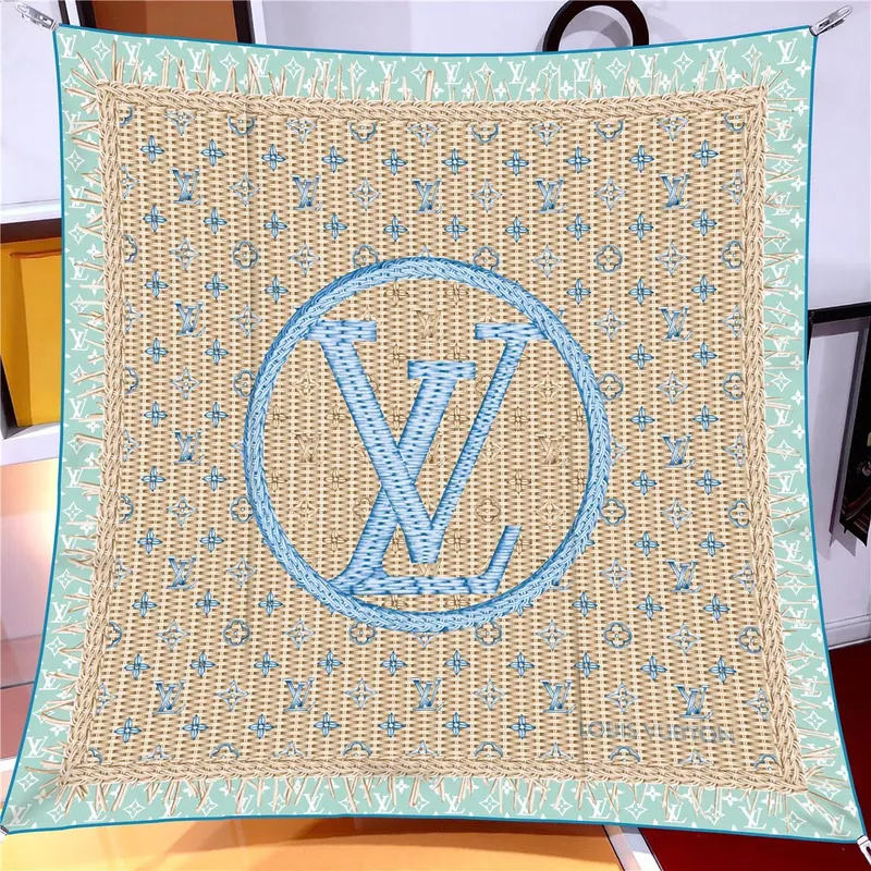 İthal Pastel Yeşil & Cappucino LV Desen Twill İpek Eşarp