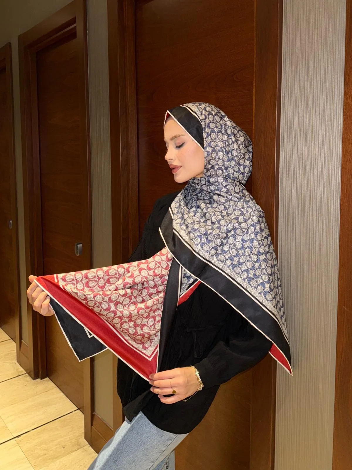 İthal Siyah & Kırmızı C Desen Twill İpek Şal