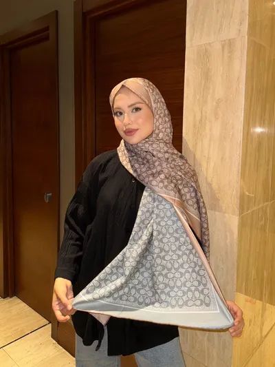 İthal Vizon & Pastel Yeşil C Desen Twill İpek Şal