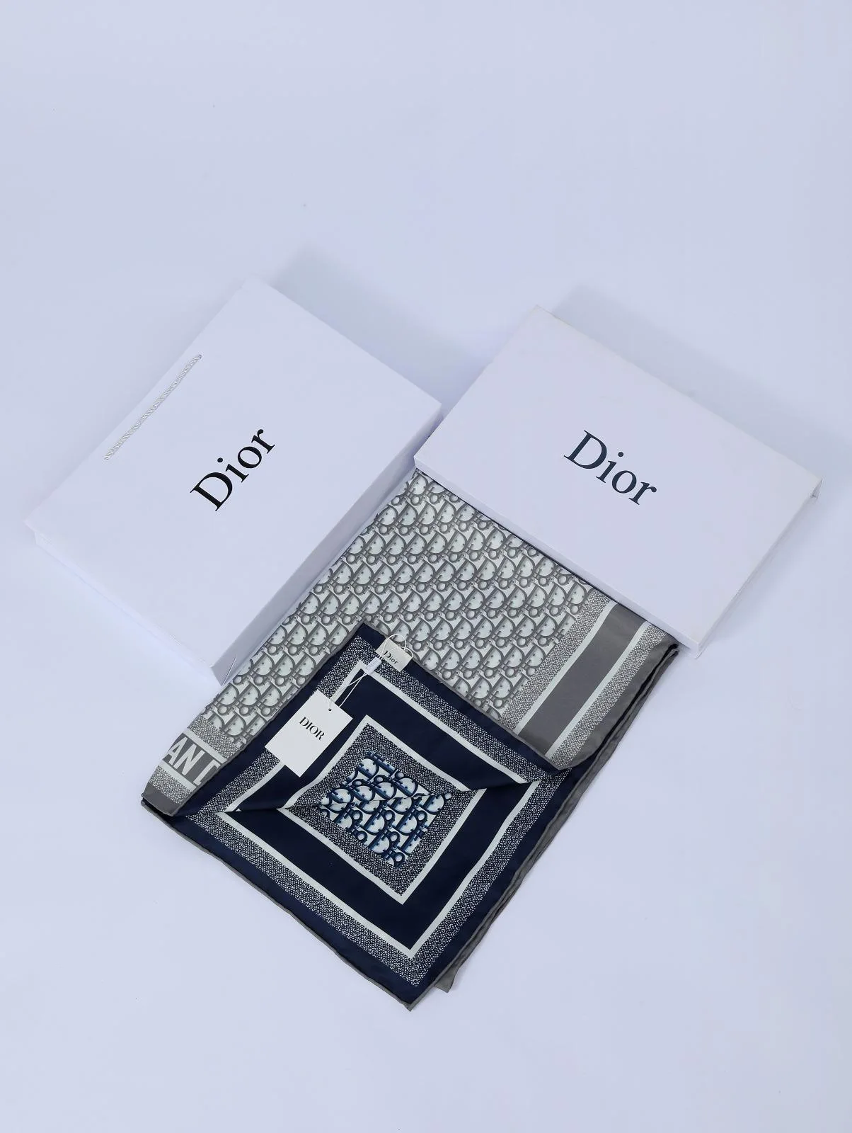 İthal Gri & Lacivert CD Desen Twill İpek Şal